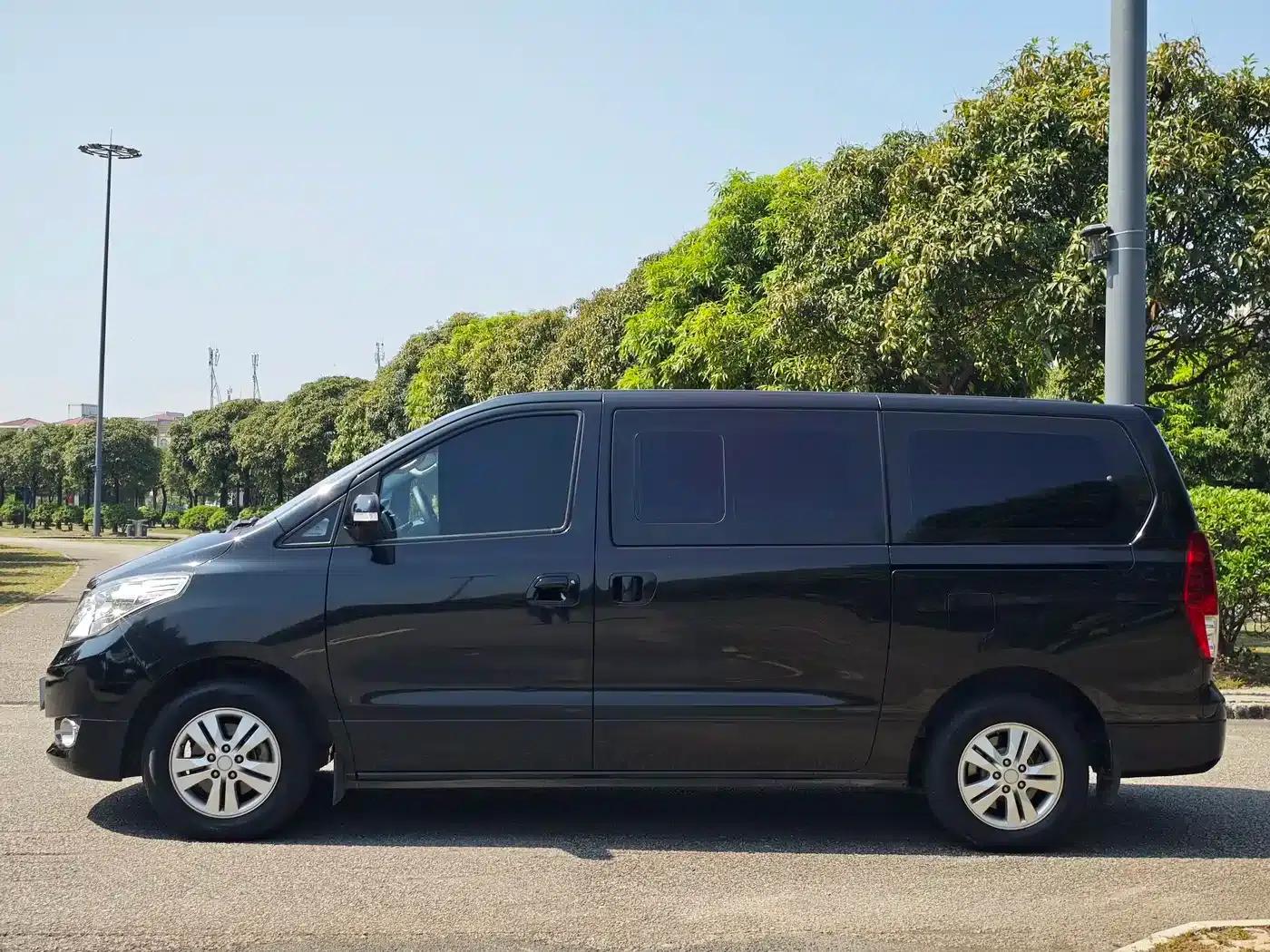 Fengxing CM7 2018 Facelift 2.0T Manual Premium Edition — миниатюра 6