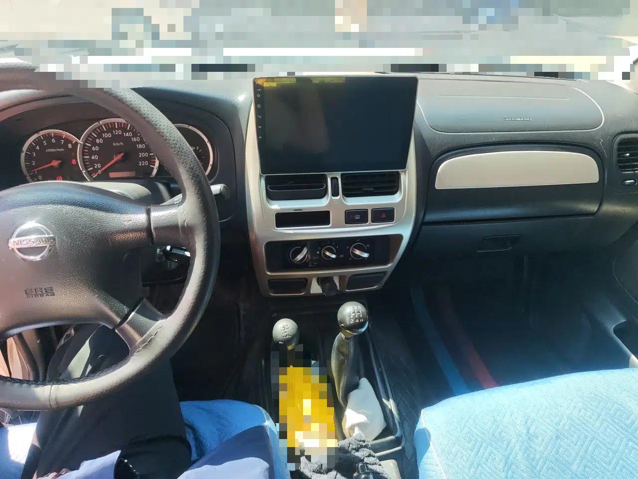 Nissan Paladin 2008 2.4L 4x4 Standard Edition — миниатюра 14