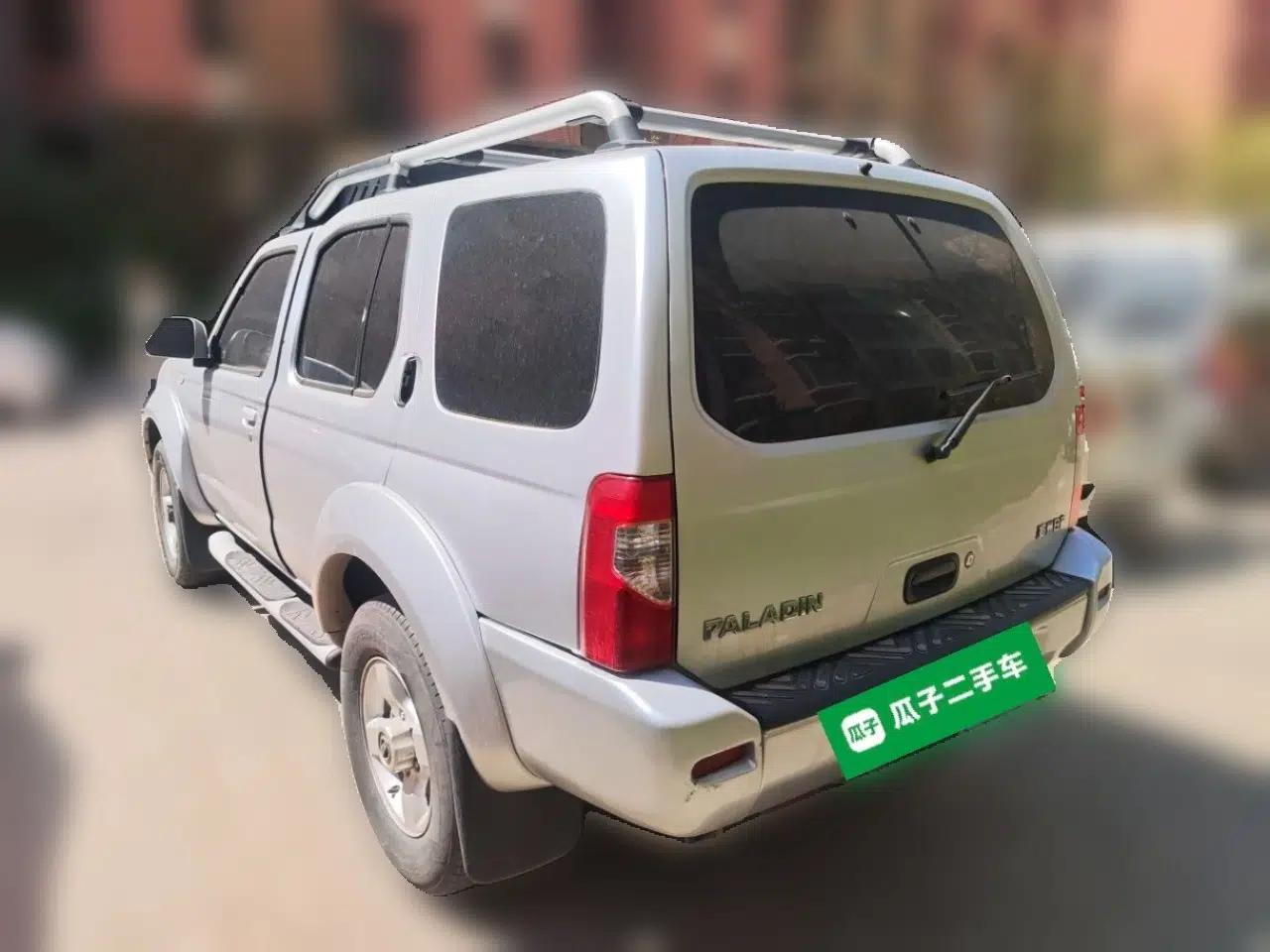 Nissan Paladin 2008 2.4L 4x4 Standard Edition — миниатюра 4
