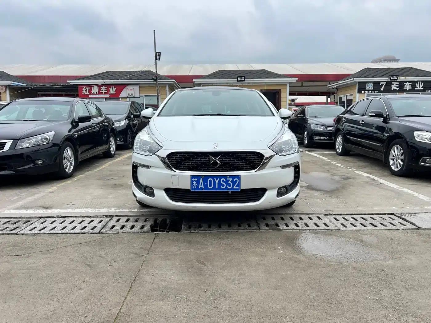 DS 5 2014 1.6T Luxury Edition THP160 — миниатюра 1
