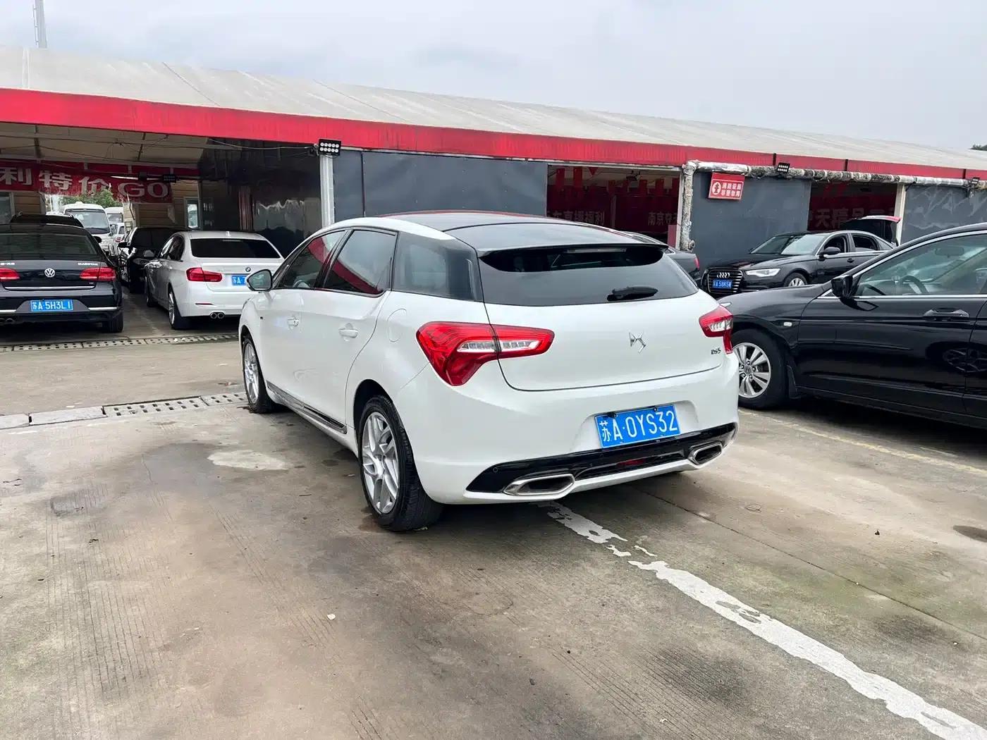 DS 5 2014 1.6T Luxury Edition THP160 — миниатюра 19