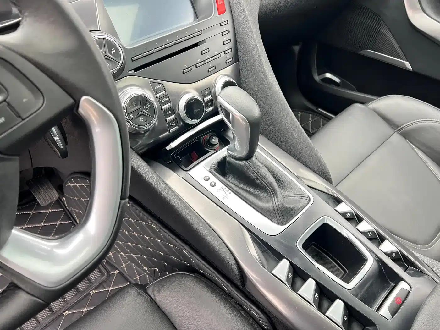 DS 5 2014 1.6T Luxury Edition THP160 — миниатюра 8