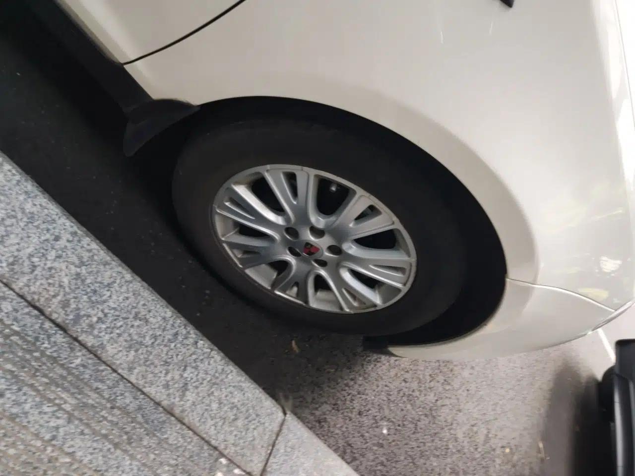 Roewe 550 2012 550 1.8L Automatic Value Edition — миниатюра 8