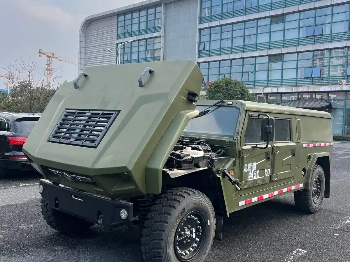 Warrior M50 2022 4.0T Manual Reverse 500 Low-Roof Van — миниатюра 3