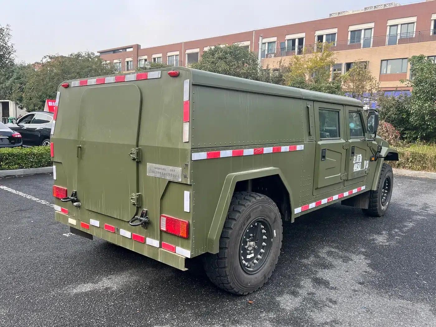 Warrior M50 2022 4.0T Manual Reverse 500 Low-Roof Van — миниатюра 5
