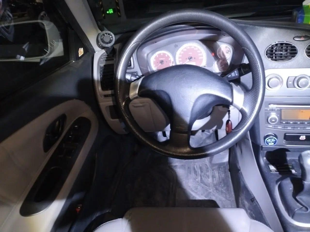 Mitsubishi LANCER 2012 1.6L Manual Comfort Edition SEi — миниатюра 11