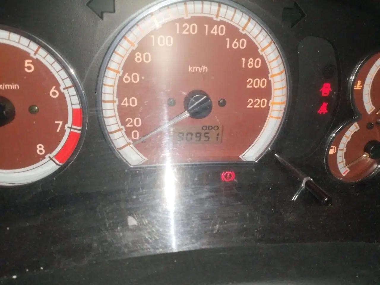 Mitsubishi LANCER 2012 1.6L Manual Comfort Edition SEi — миниатюра 13