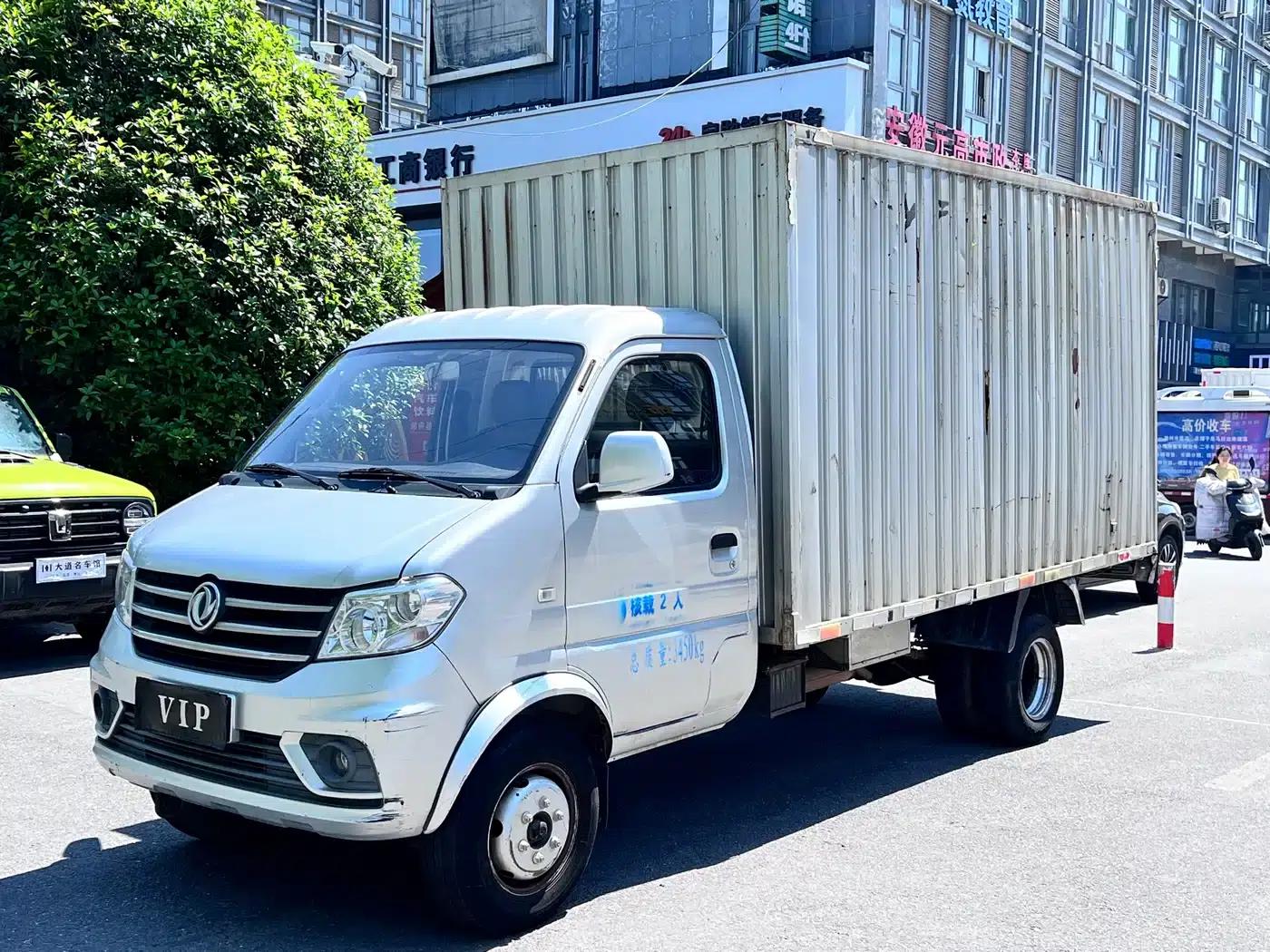 Dongfeng Xiaokang D51 2019 Model 1.5L Facelift Basic Rear Dual Wheels National V Standard DK15 — миниатюра 1