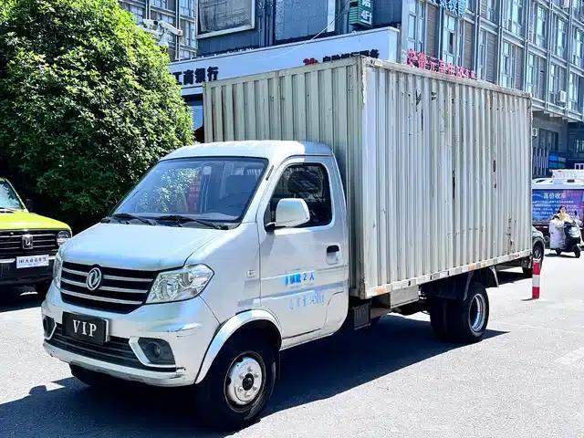 Dongfeng Xiaokang D51 2019 Model 1.5L Facelift Basic Rear Dual Wheels National V Standard DK15