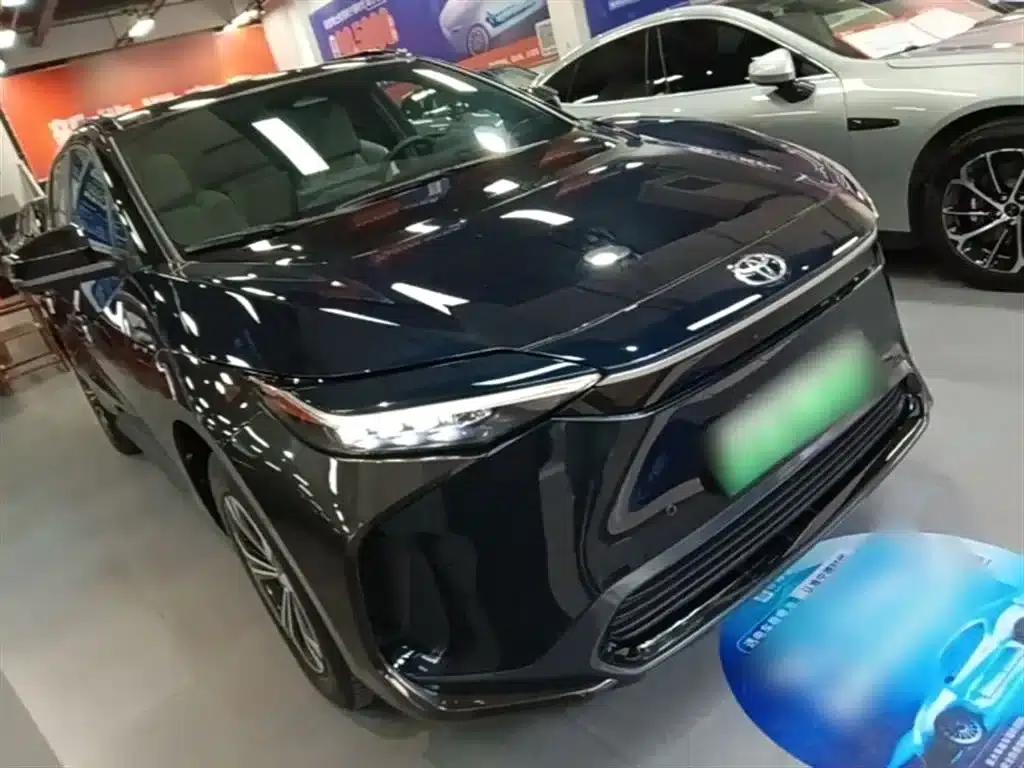 FAW Toyota bZ4X 2022 All-Wheel Drive High-Performance PRO Edition — миниатюра 4
