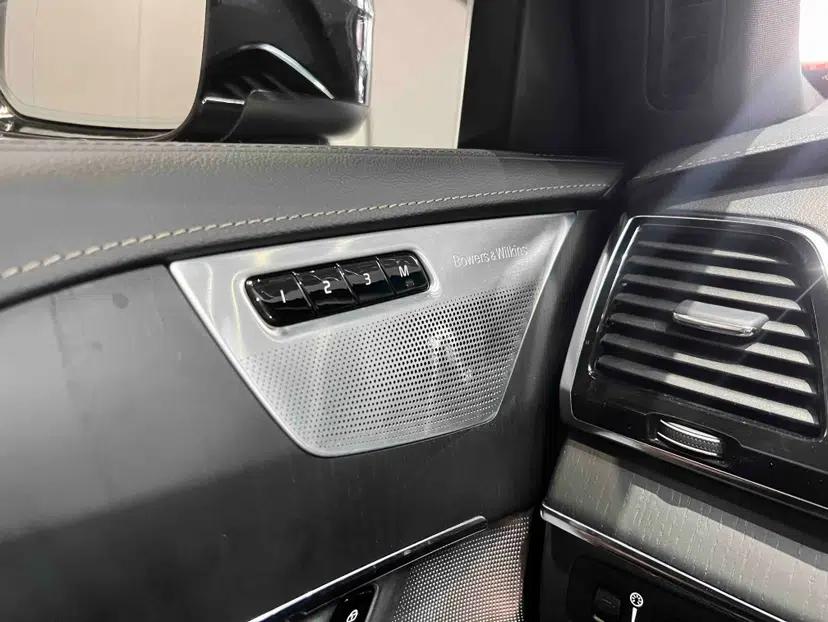 Volvo XC90 New Energy 2022 E-Drive Hybrid T8 Luxury Flagship 7-Seater — миниатюра 9