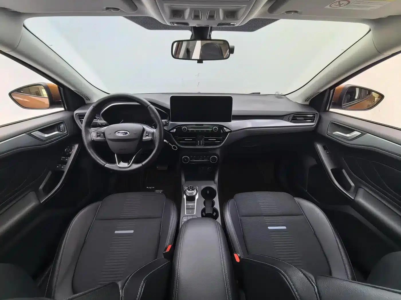 Ford Focus Active 2020 EcoBoost 180 Automatic Trend Edition — миниатюра 11