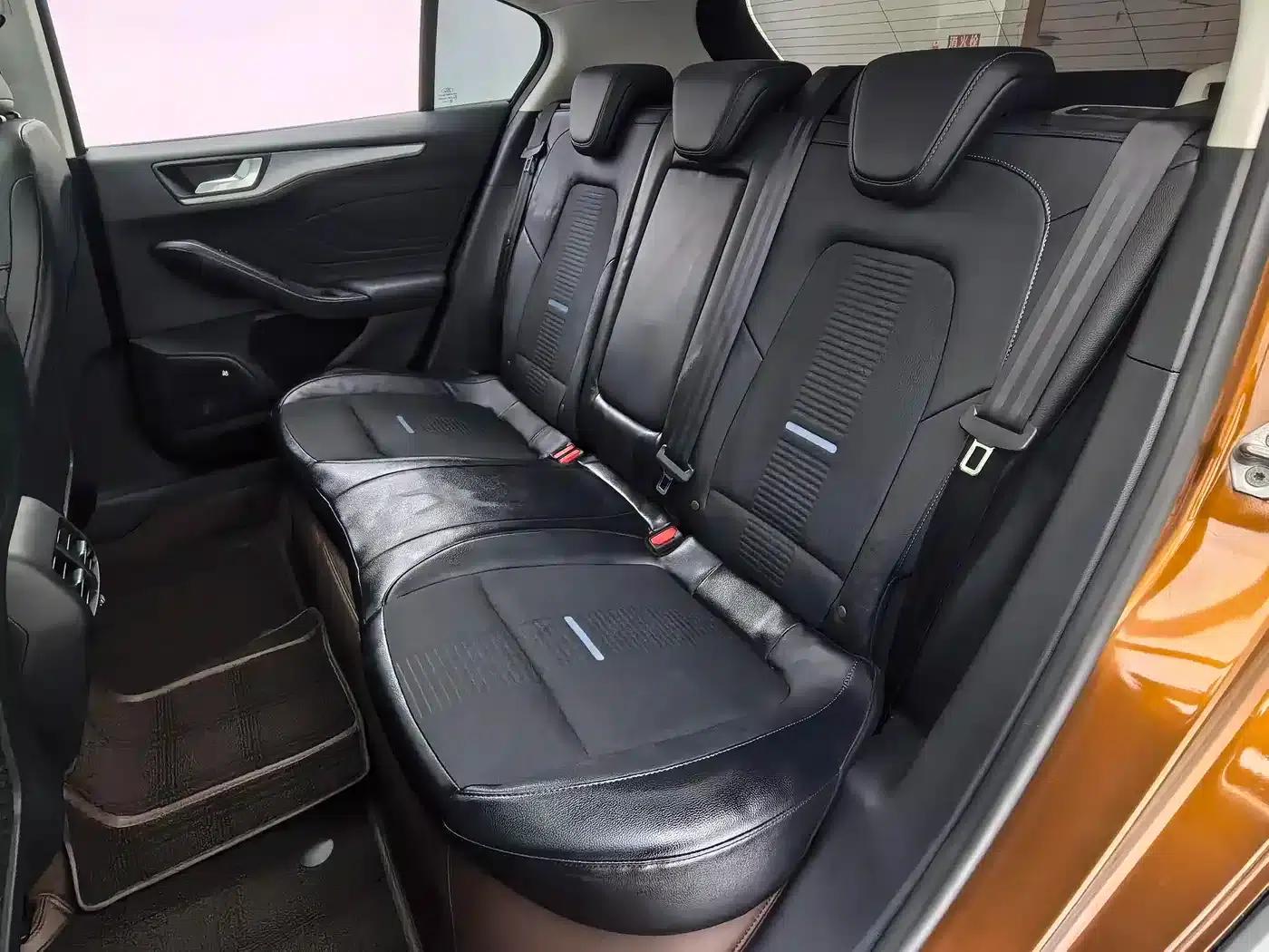 Ford Focus Active 2020 EcoBoost 180 Automatic Trend Edition — миниатюра 18