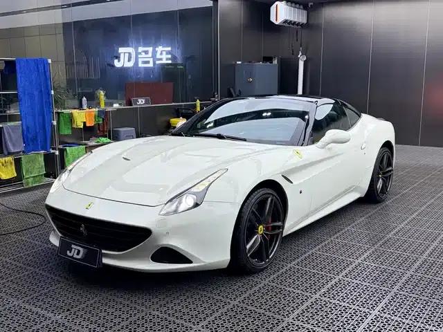 California T 2015 3.9T Standard Model