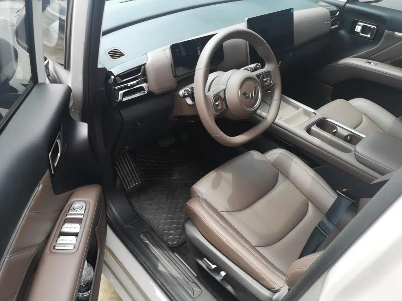 Wuling Starlight 730 2025 Model Plug-in Hybrid 125km Luxury Edition — миниатюра 19