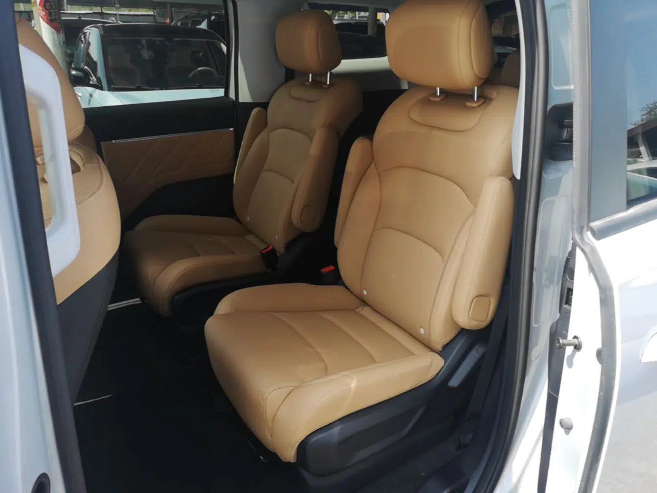 Wuling Starlight 730 2025 Model Plug-in Hybrid 125km Luxury Edition — миниатюра 20