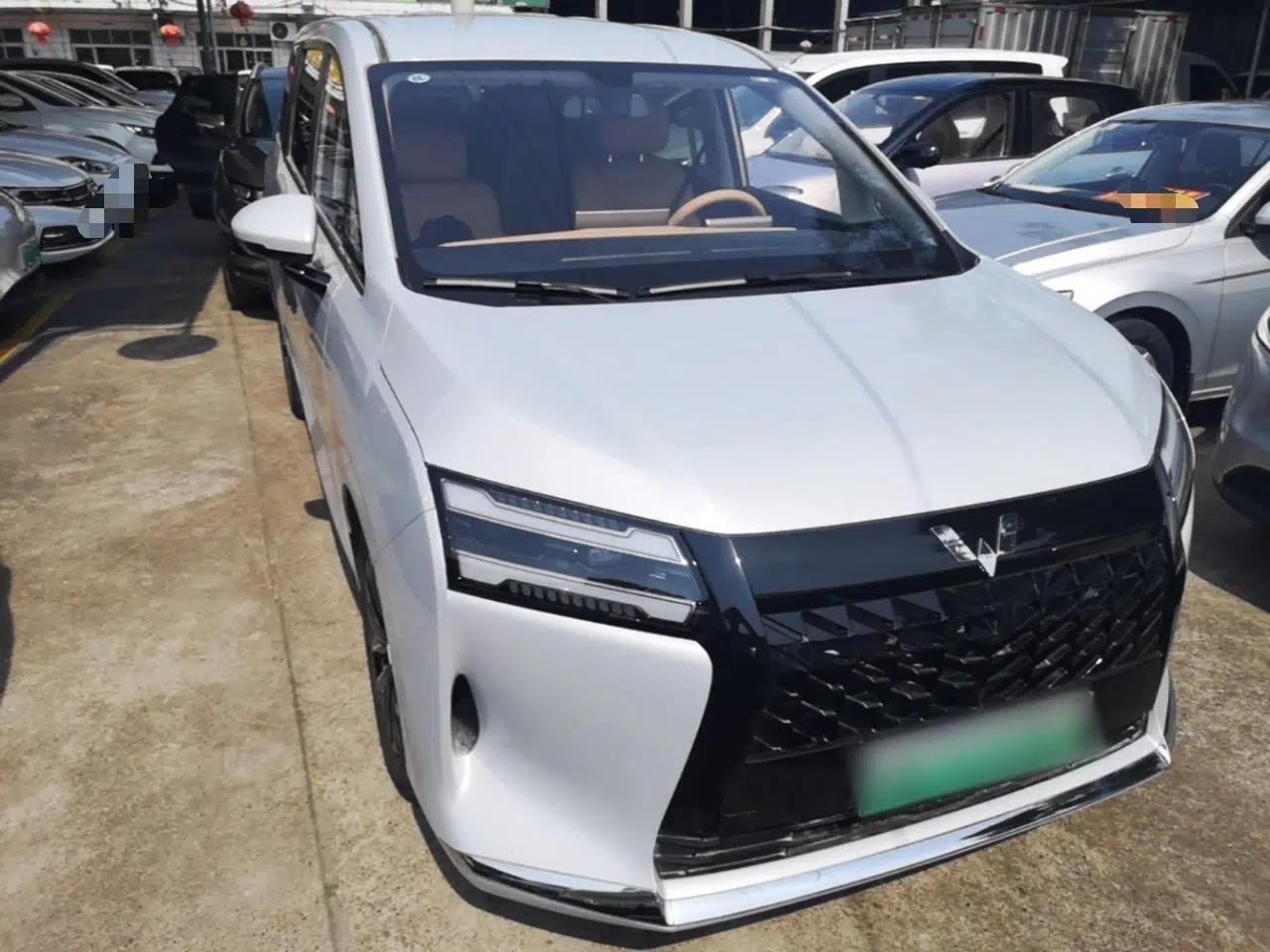 Wuling Starlight 730 2025 Model Plug-in Hybrid 125km Luxury Edition — миниатюра 3