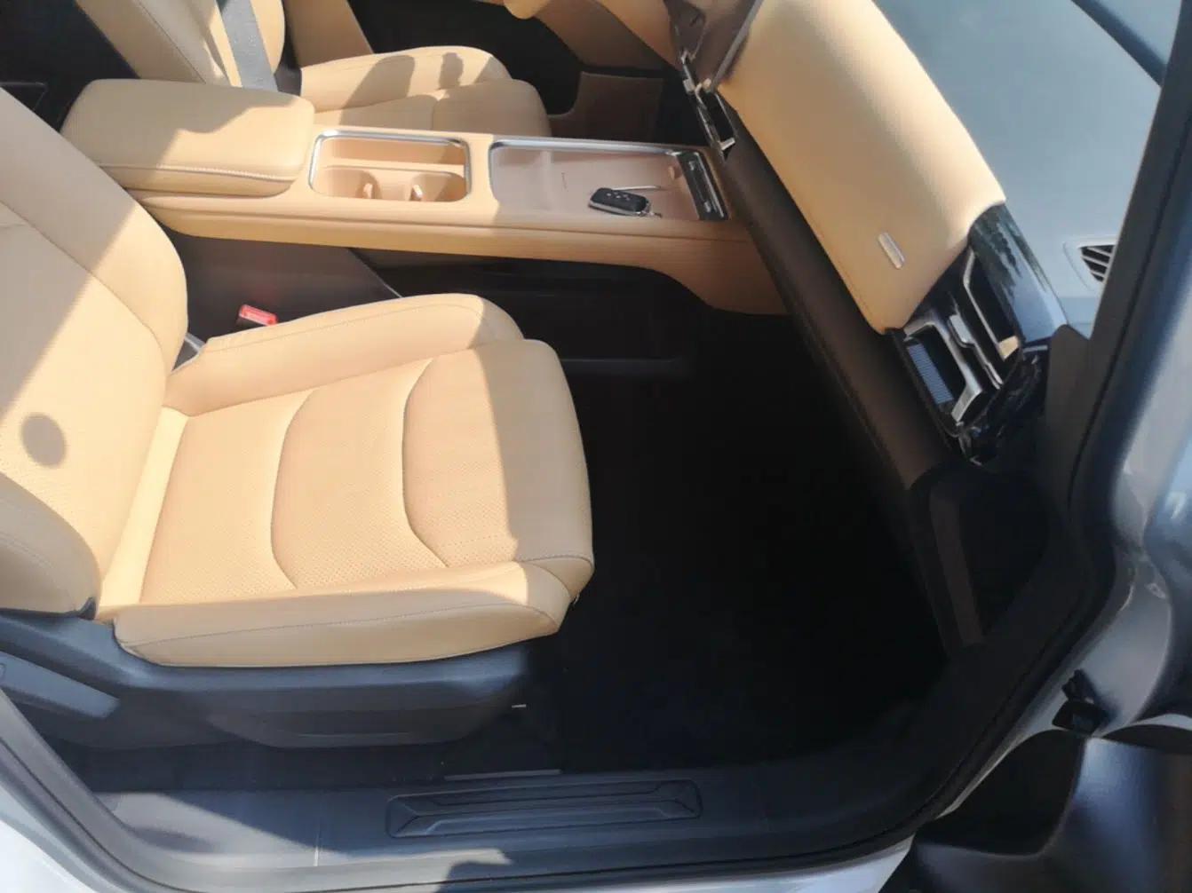 Wuling Starlight 730 2025 Model Plug-in Hybrid 125km Luxury Edition — миниатюра 23