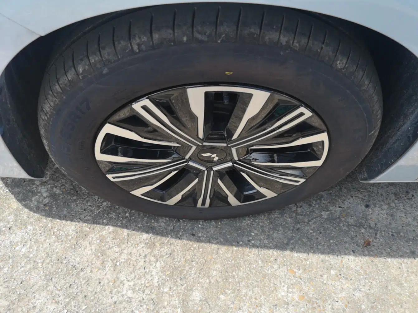 Wuling Starlight 730 2025 Model Plug-in Hybrid 125km Luxury Edition — миниатюра 8