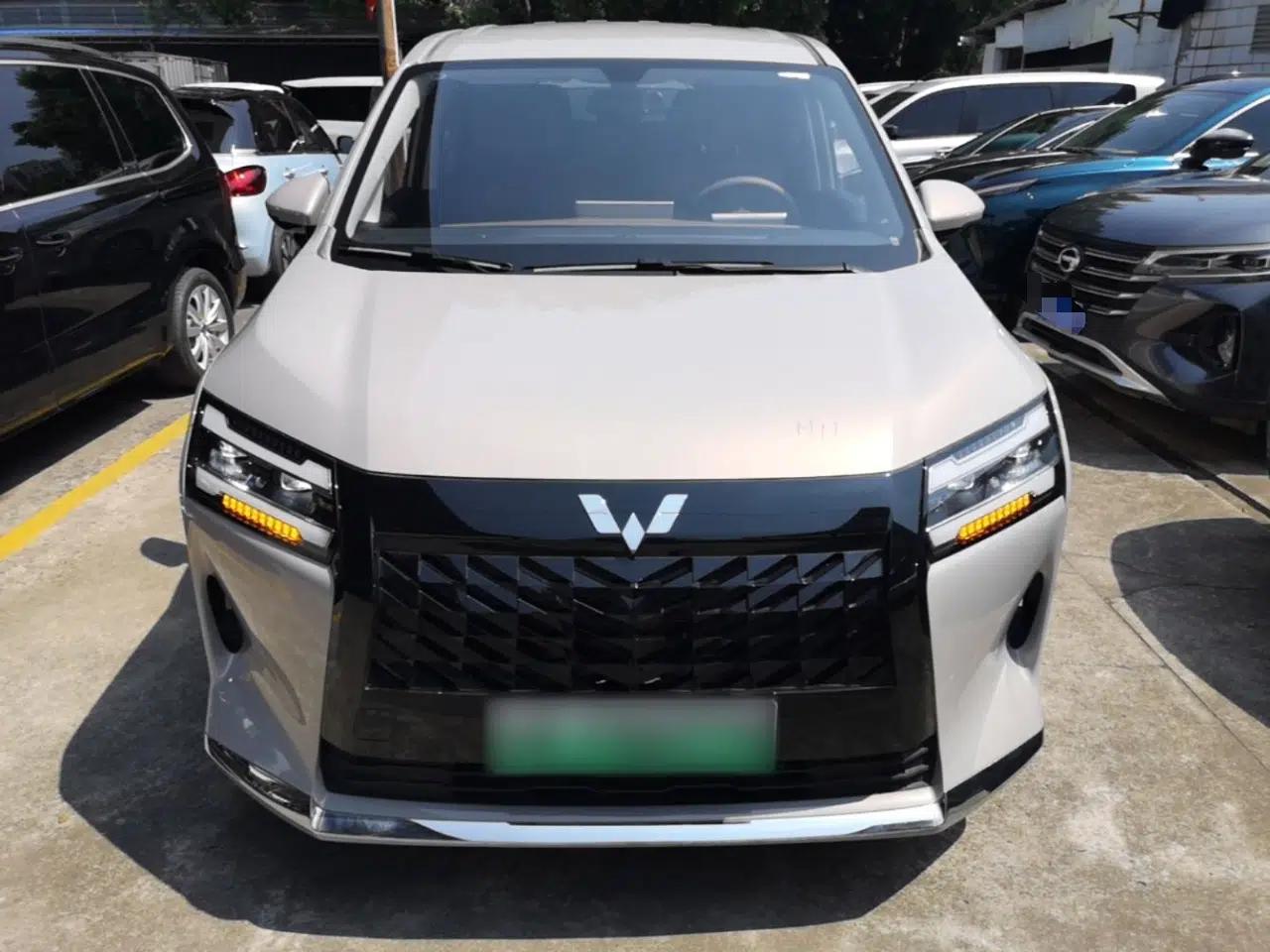 Wuling Starlight 730 2025 Model Plug-in Hybrid 125km Luxury Edition — миниатюра 2