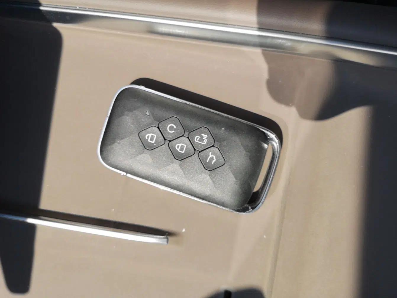 Wuling Starlight 730 2025 Model Plug-in Hybrid 125km Luxury Edition — миниатюра 12