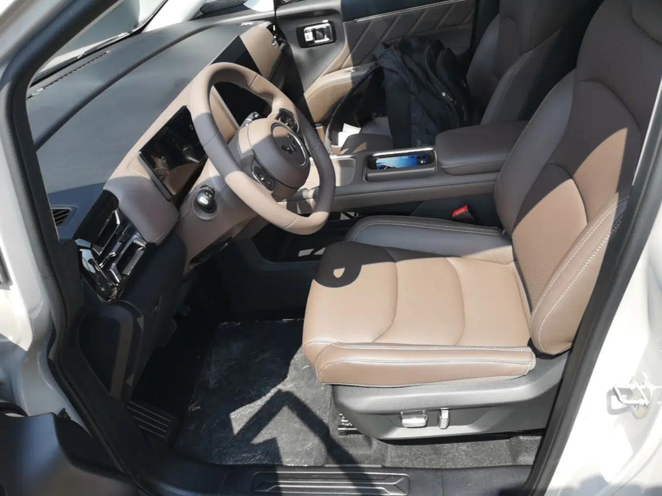 Wuling Starlight 730 2025 Model Plug-in Hybrid 125km Luxury Edition — миниатюра 18