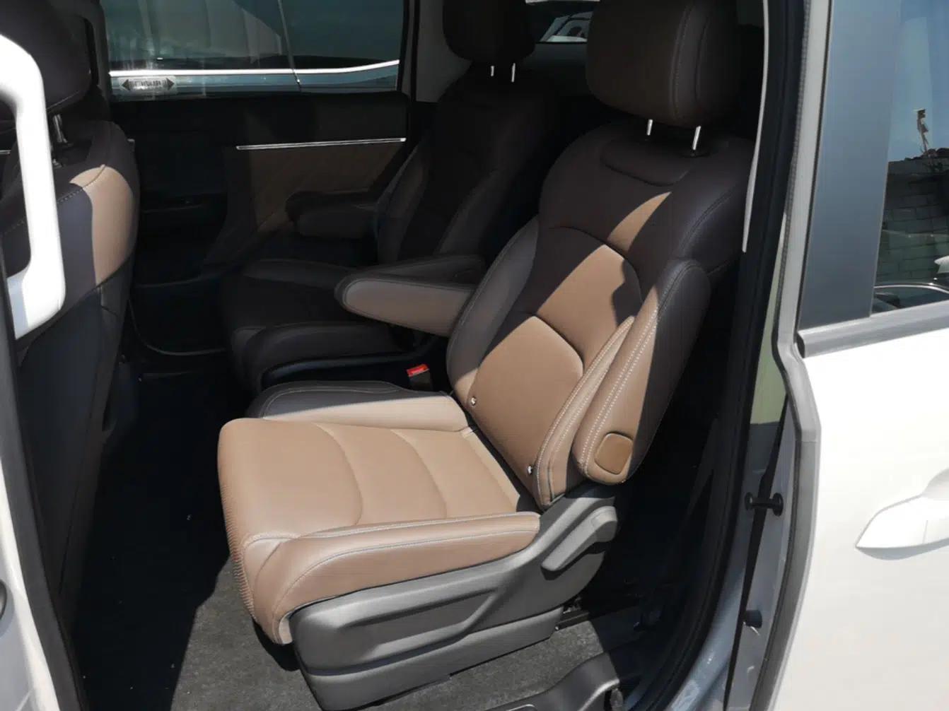 Wuling Starlight 730 2025 Model Plug-in Hybrid 125km Luxury Edition — миниатюра 20