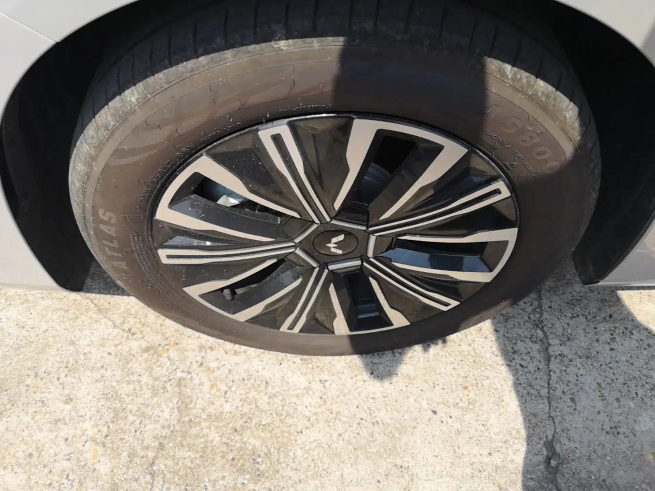 Wuling Starlight 730 2025 Model Plug-in Hybrid 125km Luxury Edition — миниатюра 8