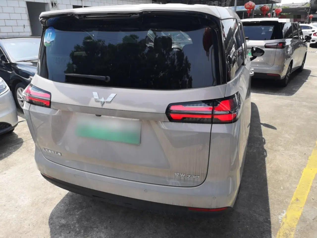 Wuling Starlight 730 2025 Model Plug-in Hybrid 125km Luxury Edition — миниатюра 5