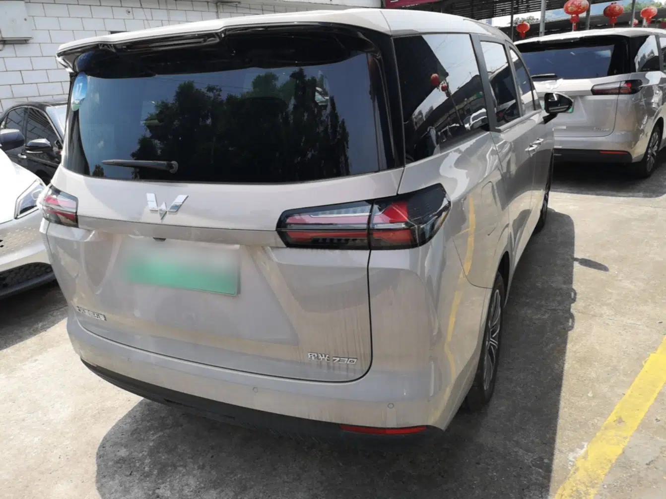 Wuling Starlight 730 2025 Model Plug-in Hybrid 125km Luxury Edition — миниатюра 6