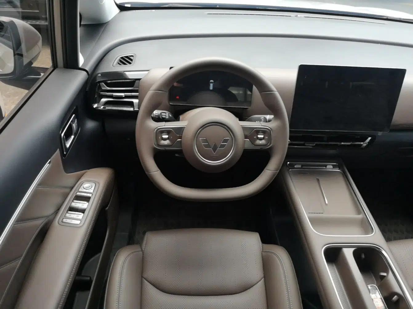 Wuling Starlight 730 2025 Model Plug-in Hybrid 125km Luxury Edition — миниатюра 14