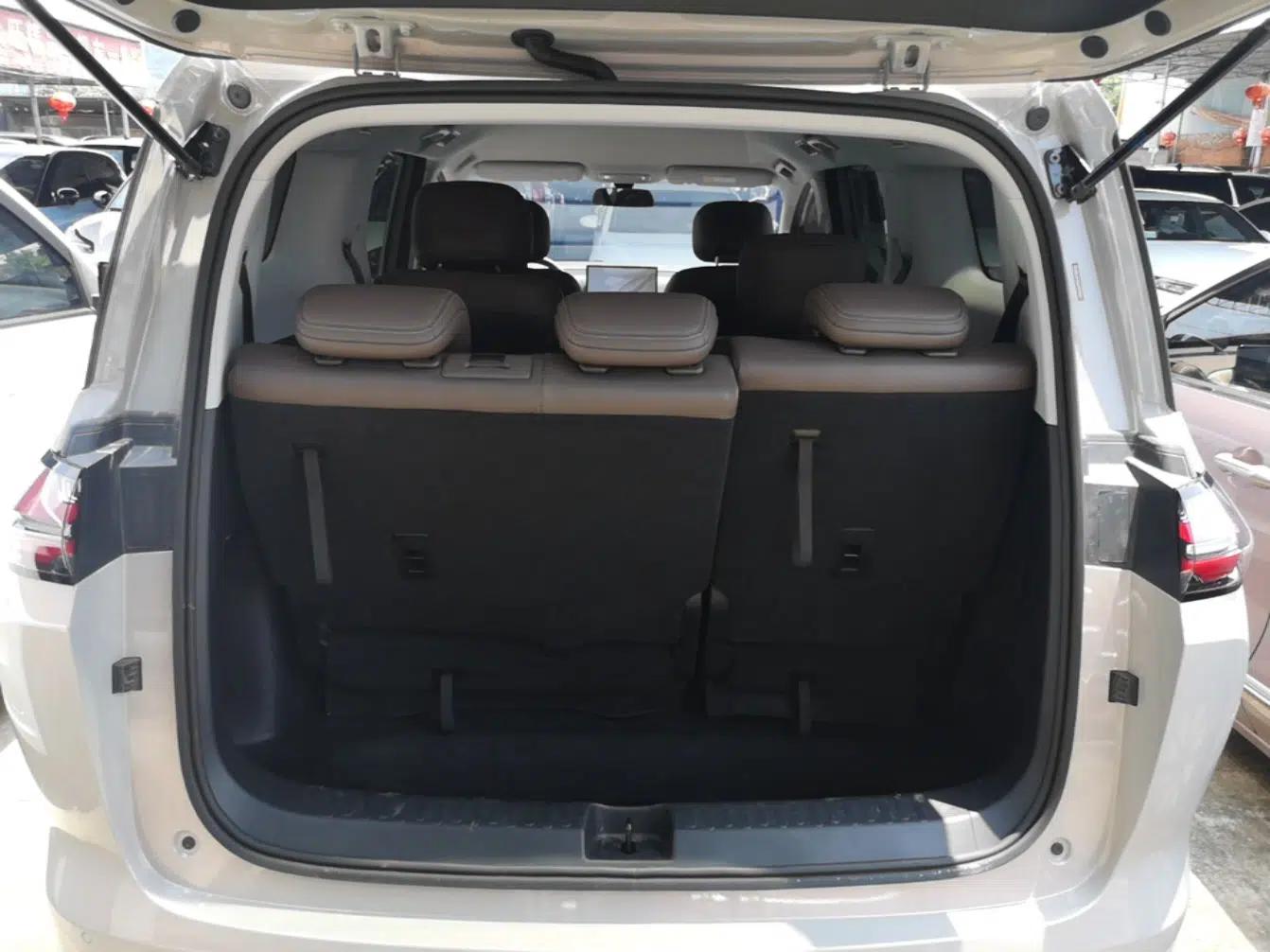 Wuling Starlight 730 2025 Model Plug-in Hybrid 125km Luxury Edition — миниатюра 22