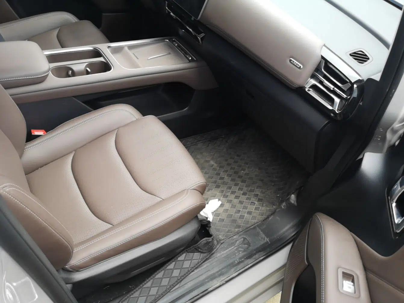 Wuling Starlight 730 2025 Model Plug-in Hybrid 125km Luxury Edition — миниатюра 23