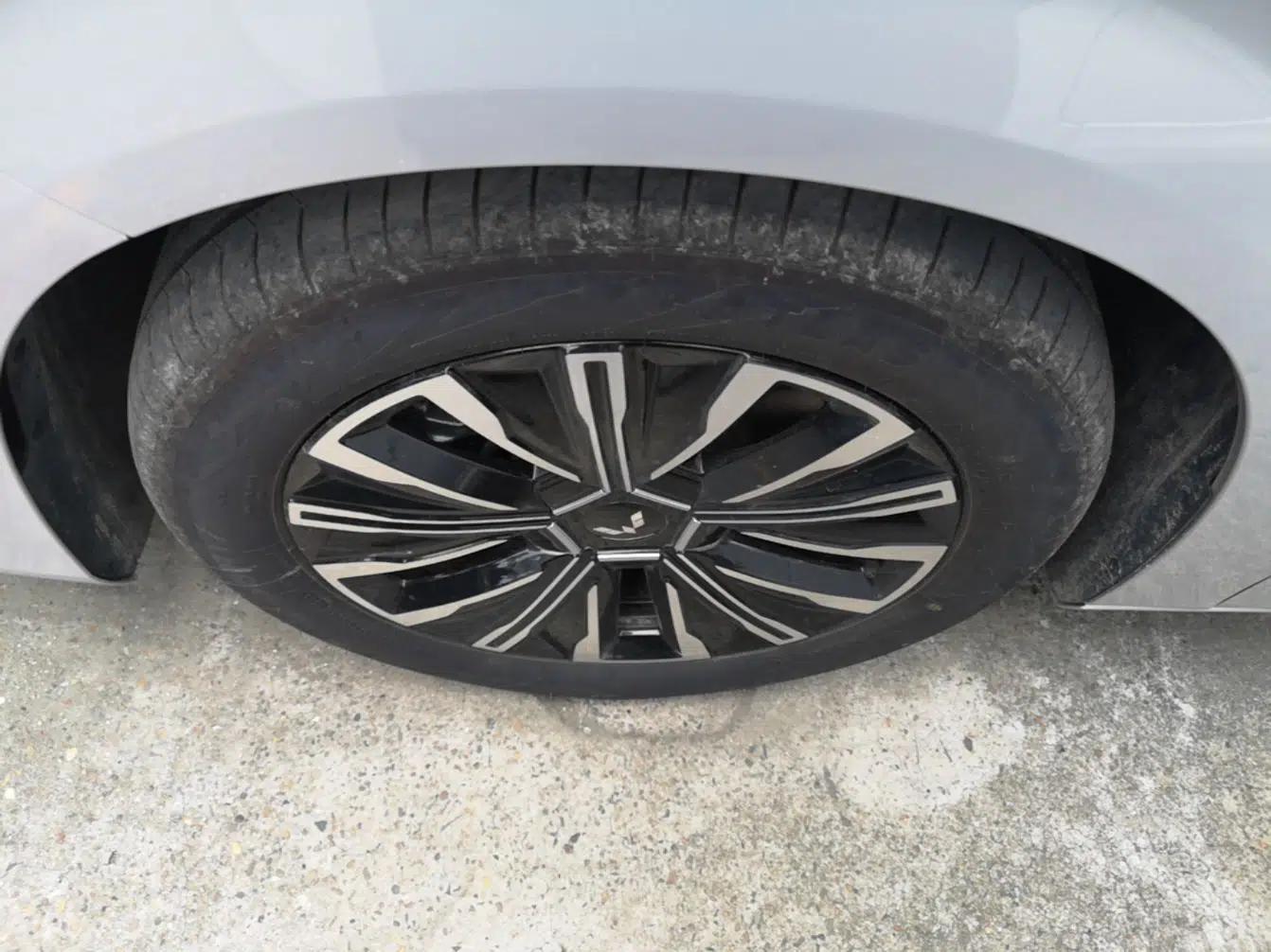 Wuling Starlight 730 2025 Model Plug-in Hybrid 125km Luxury Edition — миниатюра 8
