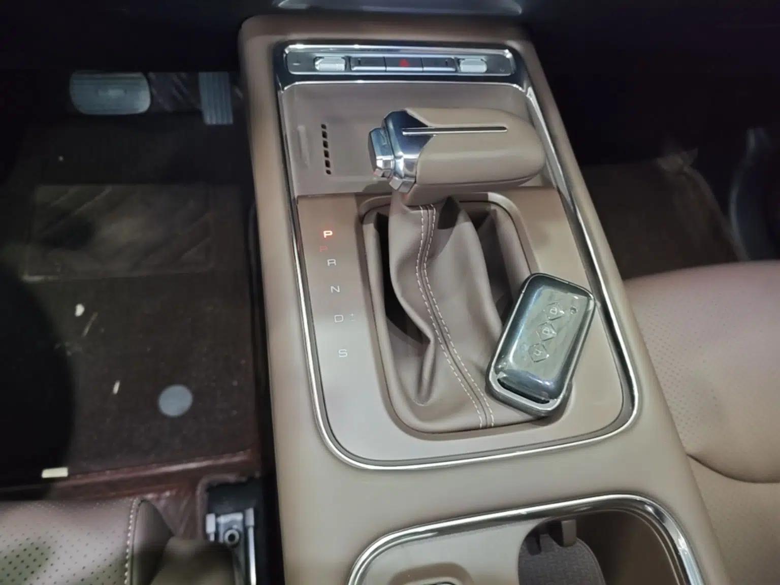 Wuling 730 2025 Model 1.5T CVT Elite Edition — миниатюра 17