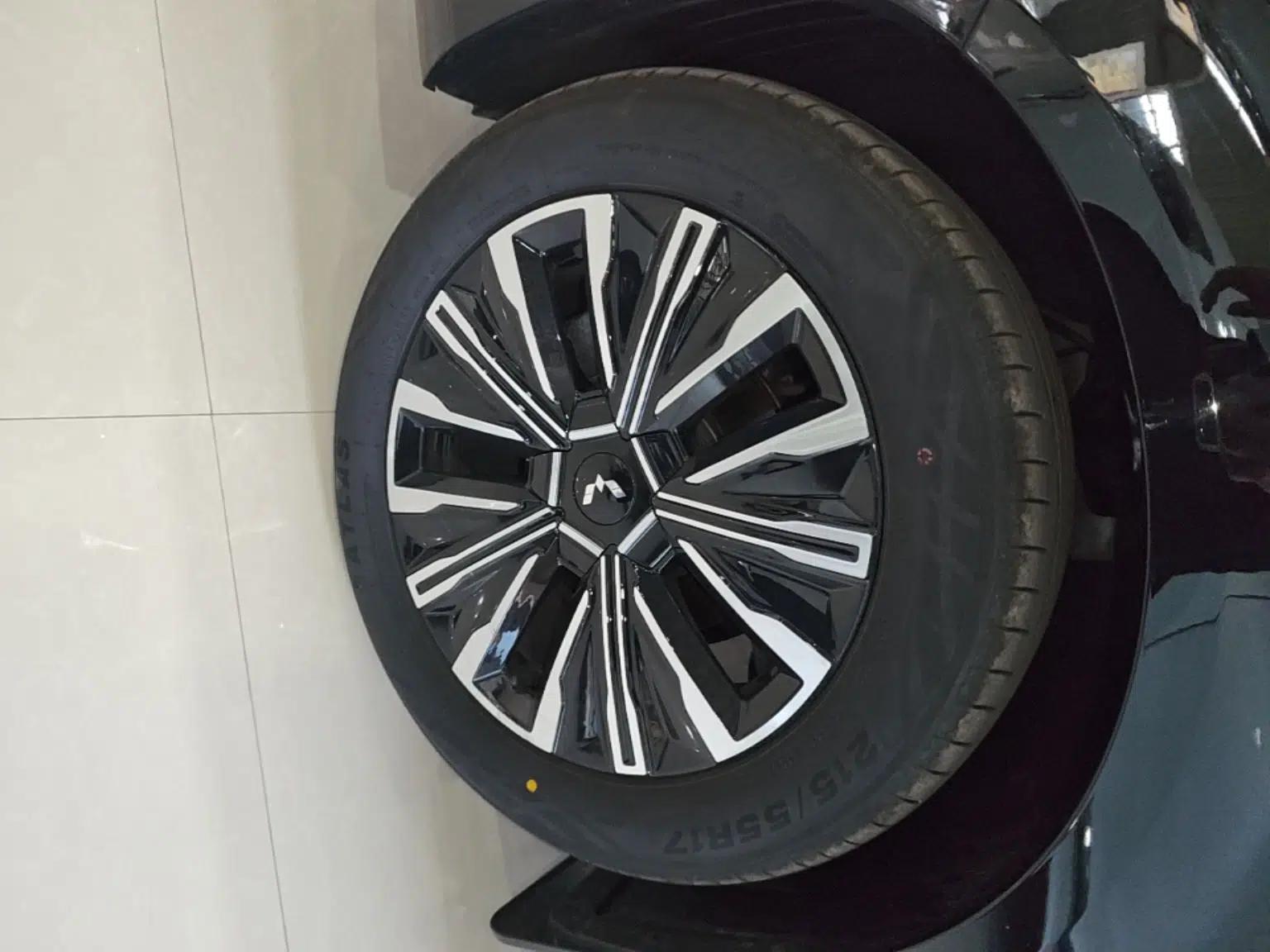 Wuling 730 2025 Model 1.5T CVT Elite Edition — миниатюра 8
