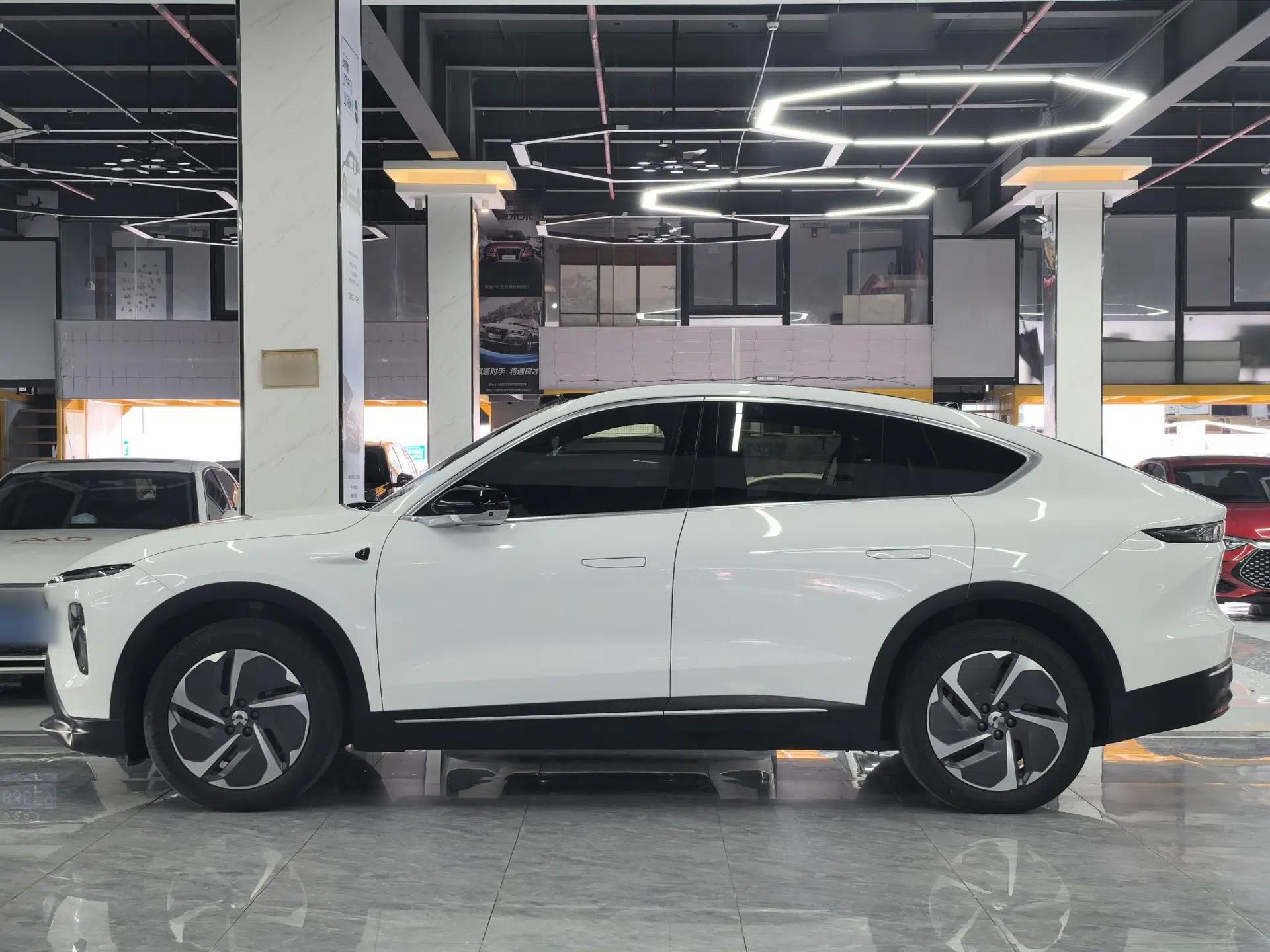 Nio EC7 2023 75 kWh — миниатюра 9