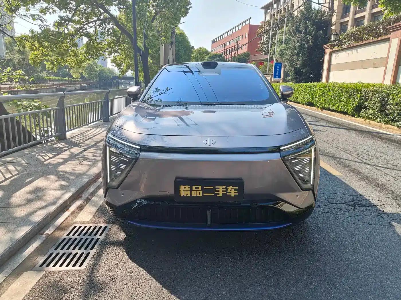 HiPhi Y 2023 560km Pioneer Edition — миниатюра 3
