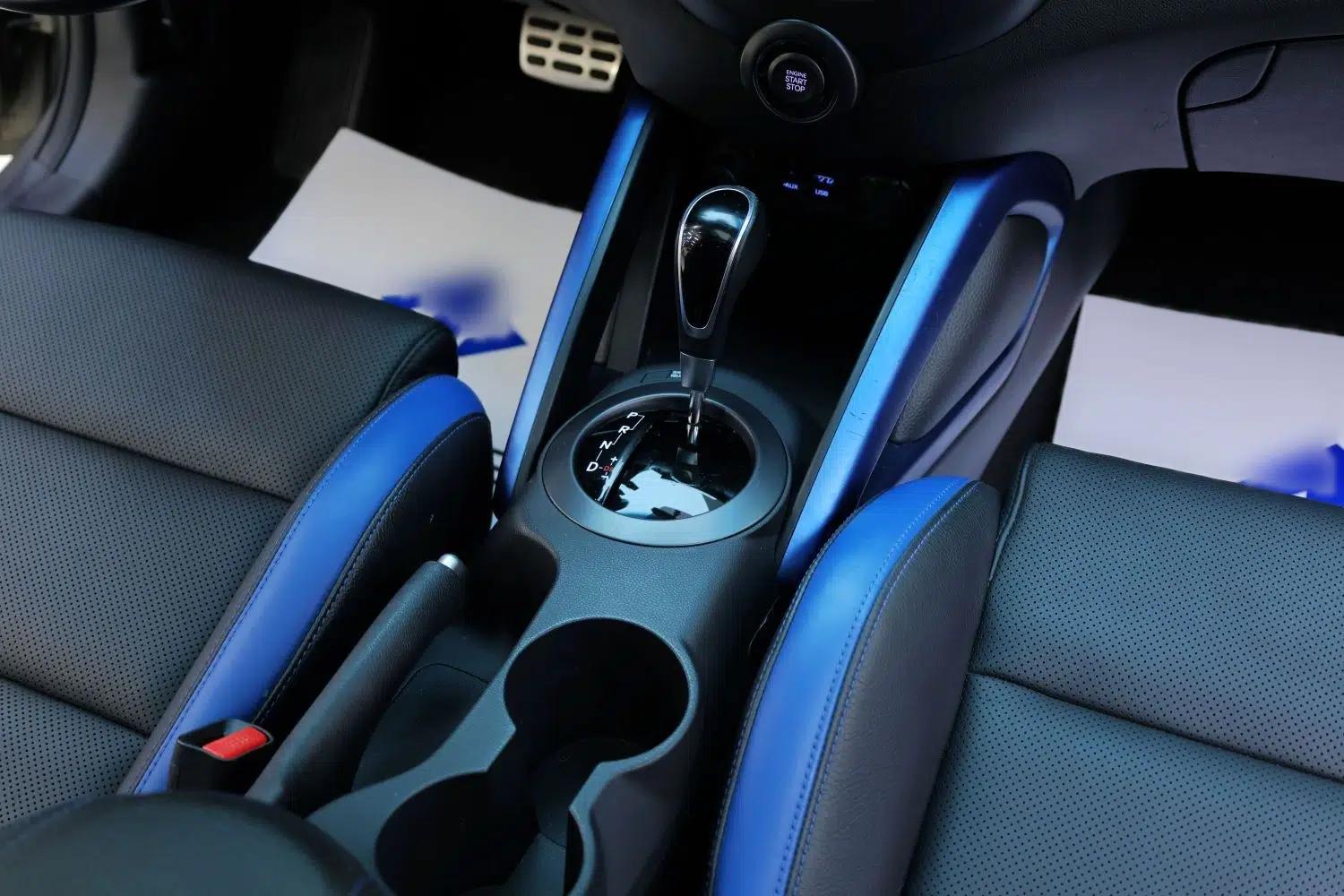 Hyundai Veloster 2015 1.6T Automatic Luxury Edition — миниатюра 20