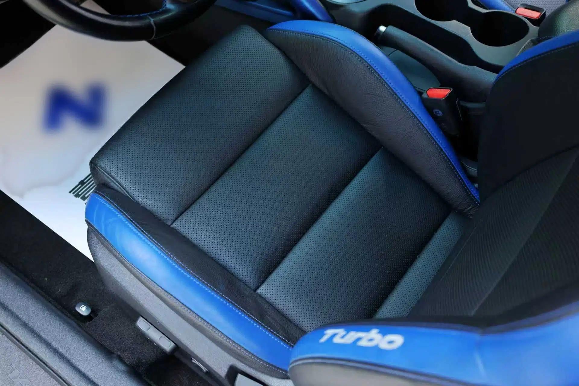 Hyundai Veloster 2015 1.6T Automatic Luxury Edition — миниатюра 30