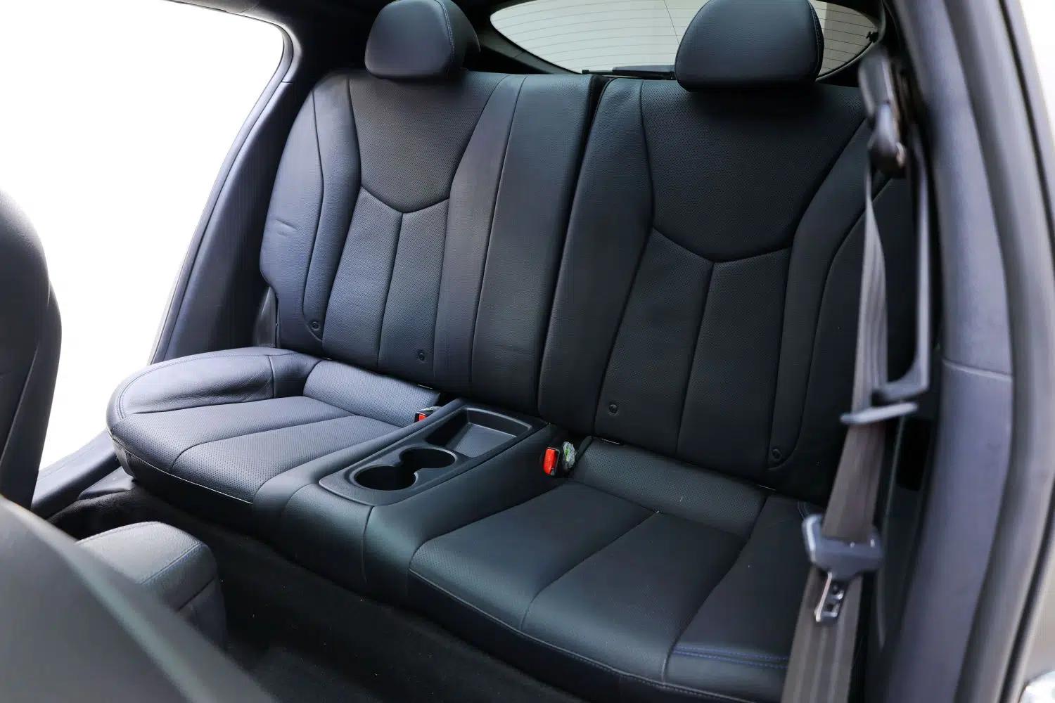 Hyundai Veloster 2015 1.6T Automatic Luxury Edition — миниатюра 31