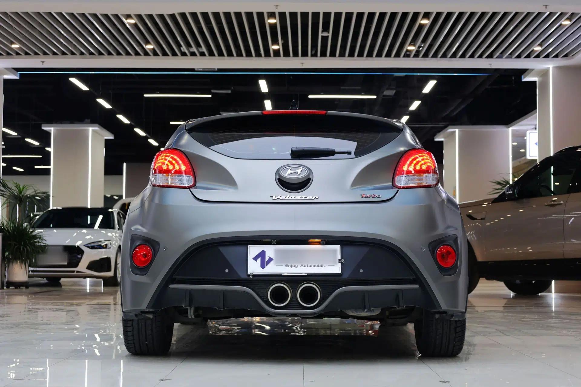 Hyundai Veloster 2015 1.6T Automatic Luxury Edition — миниатюра 7