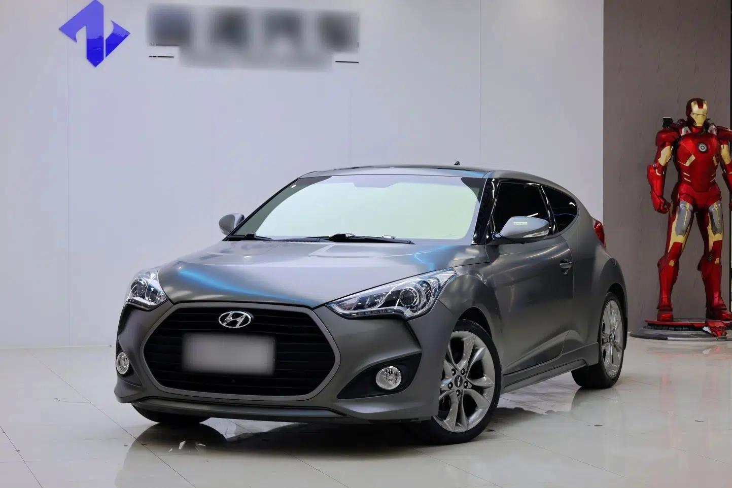 Hyundai Veloster 2015 1.6T Automatic Luxury Edition — миниатюра 9