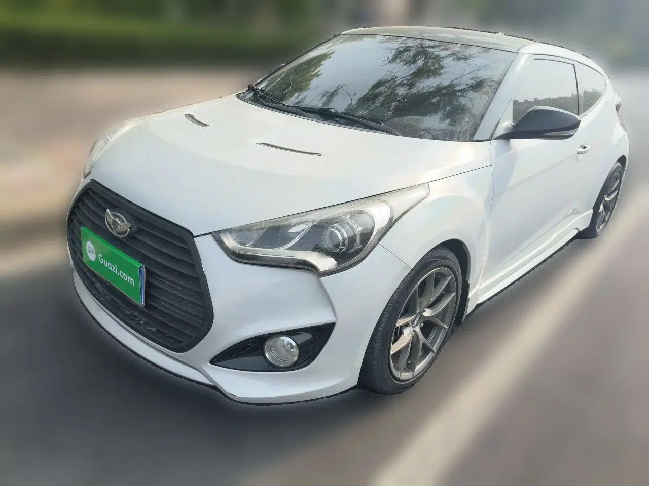 Hyundai Veloster 2012 1.6T Automatic Luxury Edition — миниатюра 1