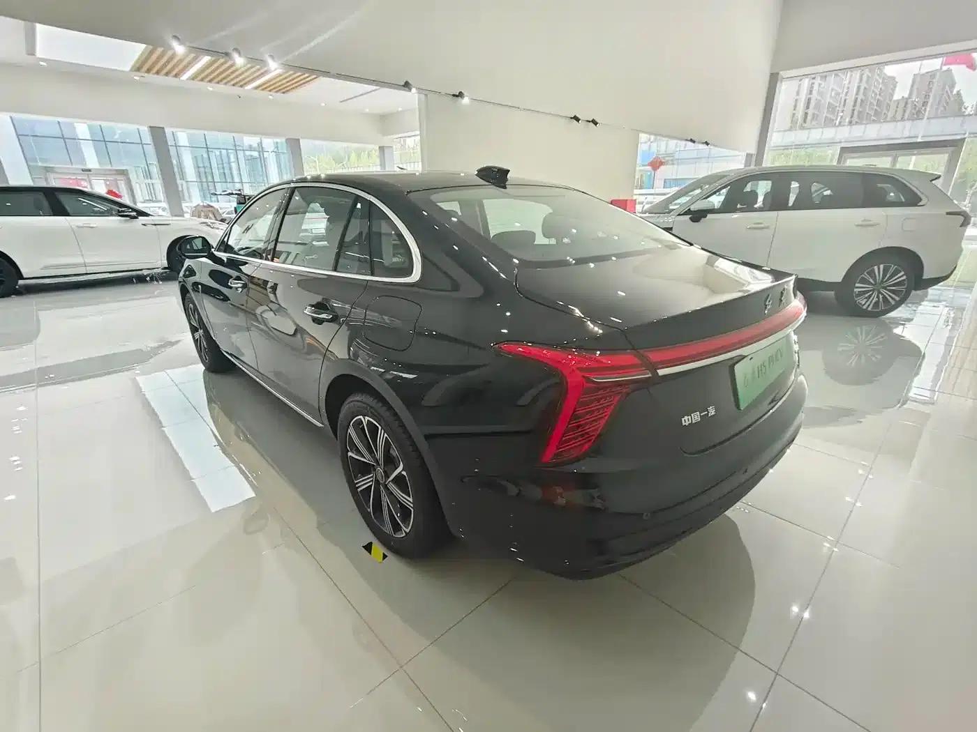 Hongqi H5 PHEV 2025 130 Super Hybrid Edition — миниатюра 8
