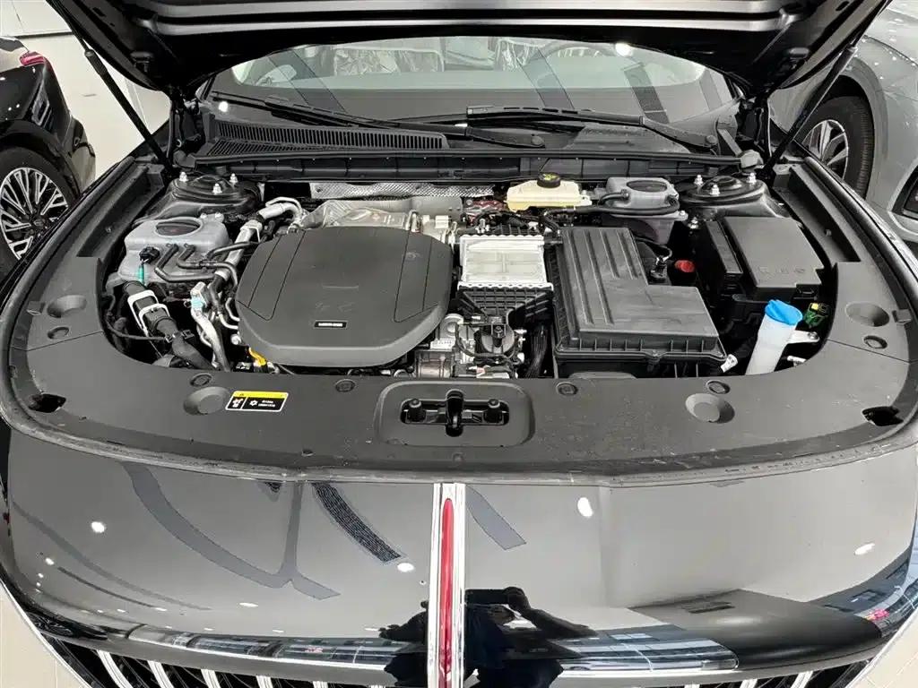 Hongqi H5 PHEV 2025 130 Super Hybrid Edition — миниатюра 12