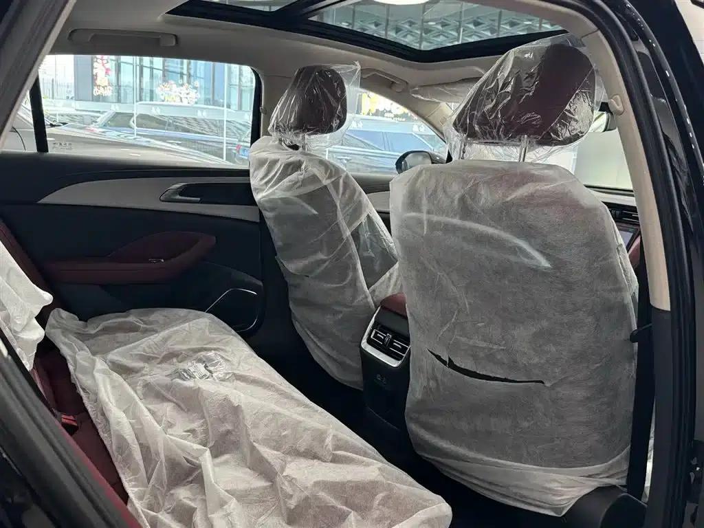 Hongqi H5 PHEV 2025 130 Super Hybrid Edition — миниатюра 13