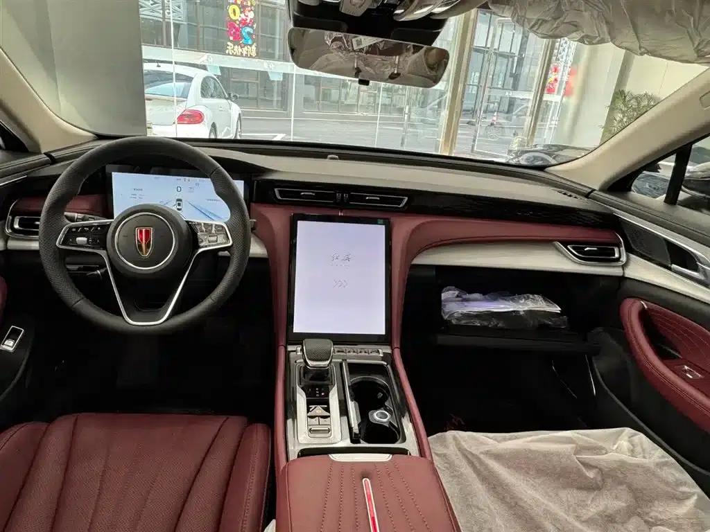 Hongqi H5 PHEV 2025 130 Super Hybrid Edition — миниатюра 9