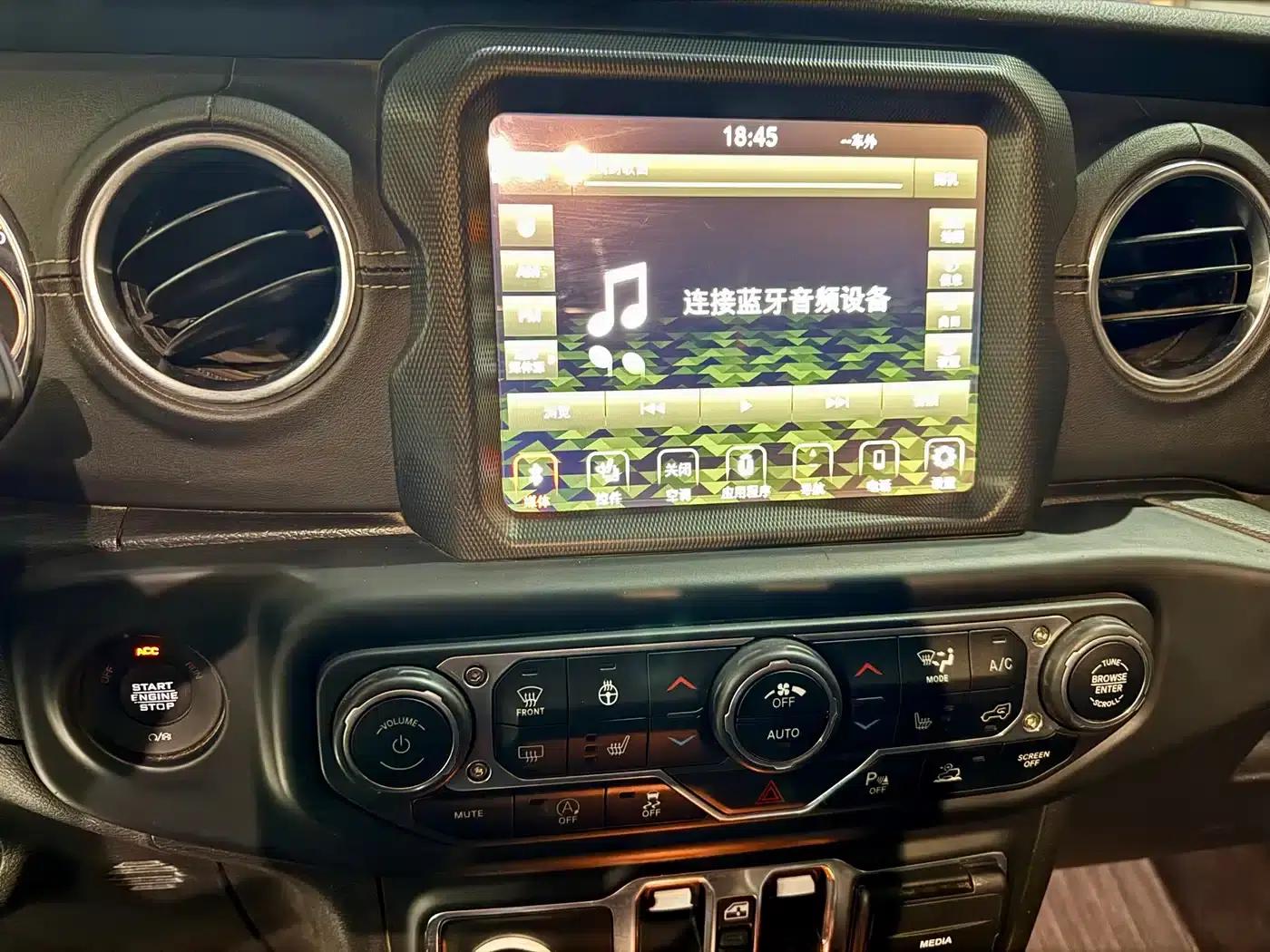 Gladiator 2022 3.6L First Edition — миниатюра 9
