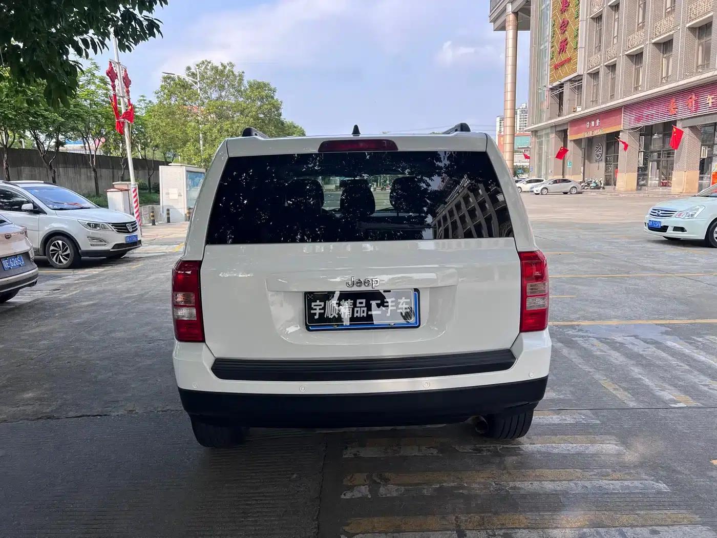 2014 Jeep Compass 2.0L Sport Enhanced Edition — миниатюра 5